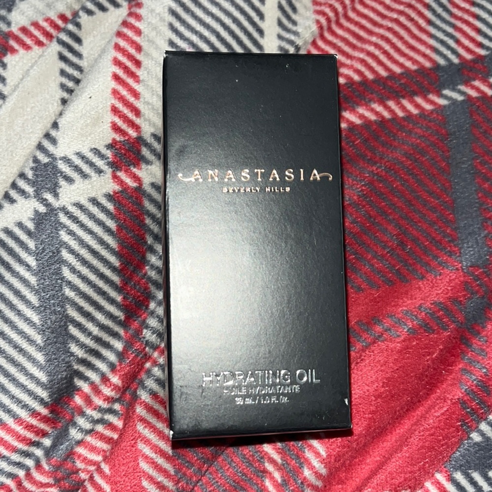 Hydrating oil